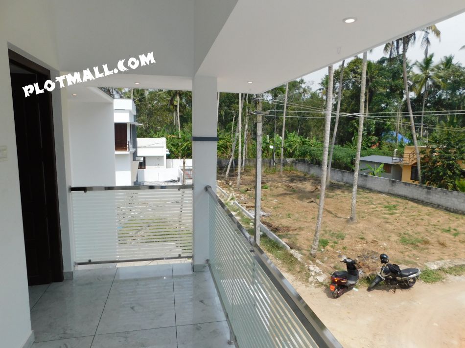 House / Villa For Sale