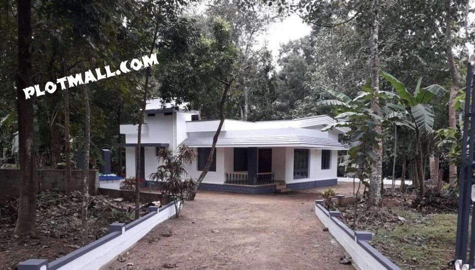 House / Villa For Sale