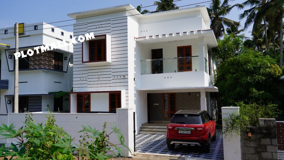 House / Villa For Sale