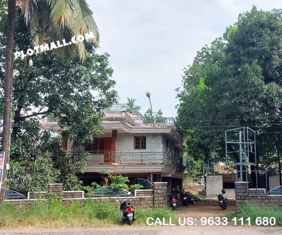 House / Villa For Sale