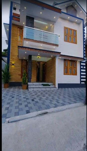 3.75 Cent House / Villa for Sale at Trivandrum Budget - 5800000 Total