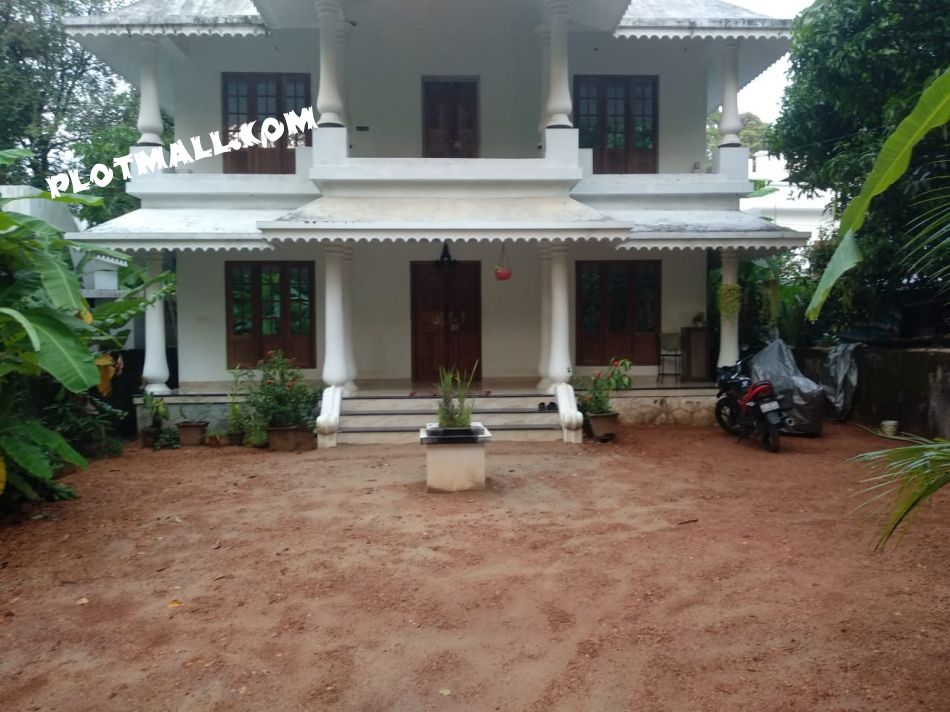 House / Villa For Sale