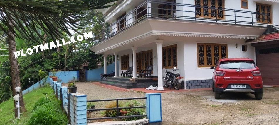 House / Villa For Sale