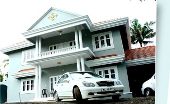 3150  Sq-ft House / Villa for Sale at Aluva Budget - 27500000 Total