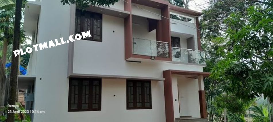 House / Villa For Sale In Attingal