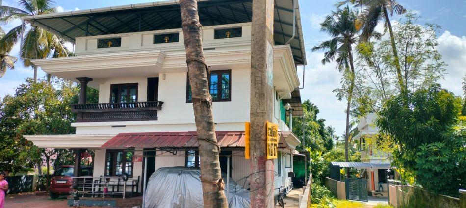 House / Villa For Sale