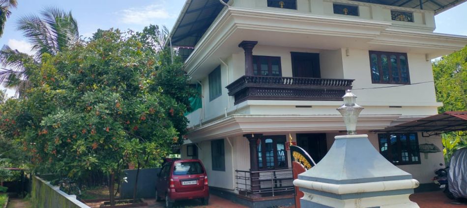 House / Villa For Sale