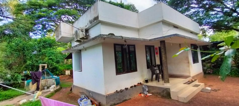 House / Villa For Sale