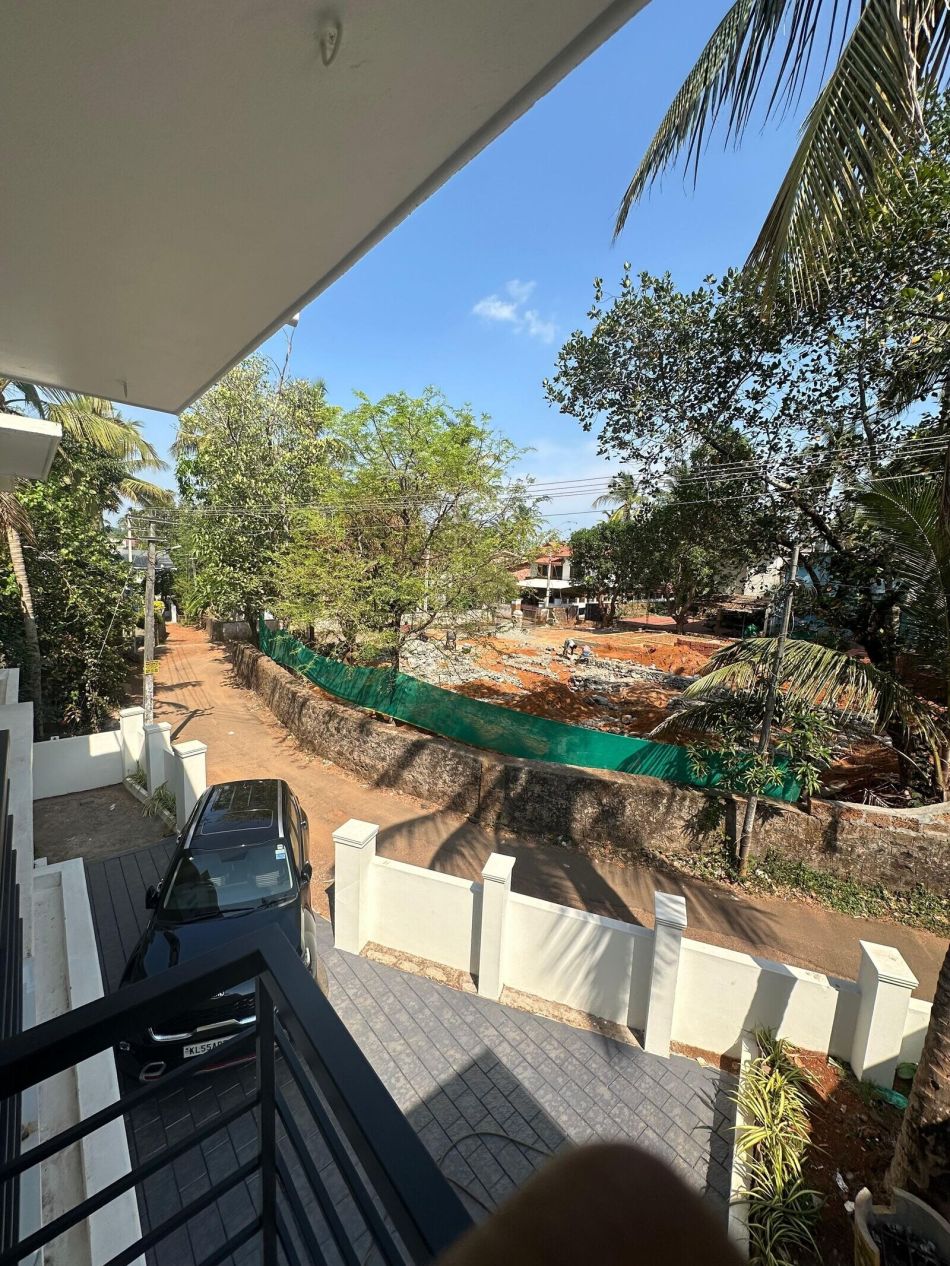 House / Villa For Sale