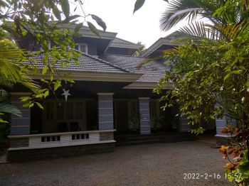 15 Cent House / Villa for Sale at Koratty Budget - 30000000 Total
