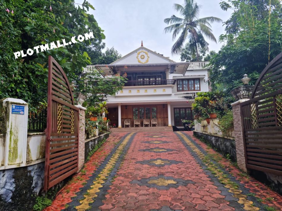 House / Villa For Sale