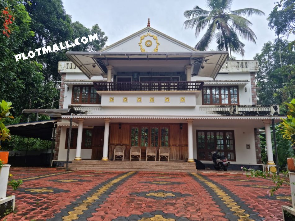 House / Villa For Sale