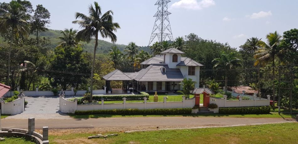 House / Villa For Sale