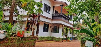 28 Cent House / Villa for Sale at Puthanathani Budget - 17360000 Total