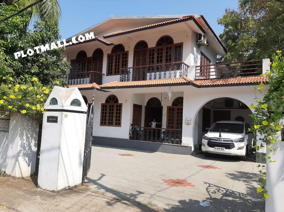 House / Villa For Sale