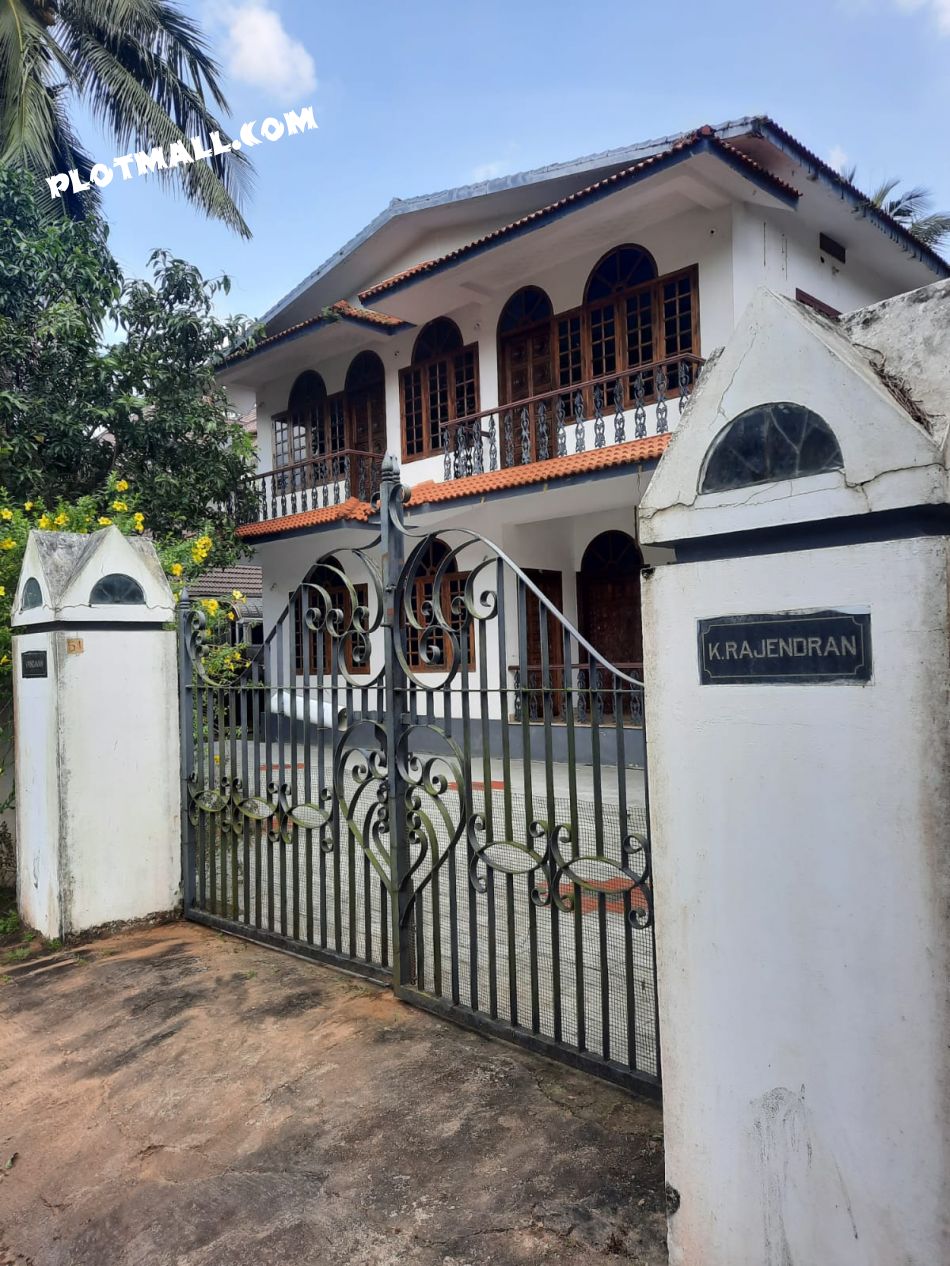 House / Villa For Sale