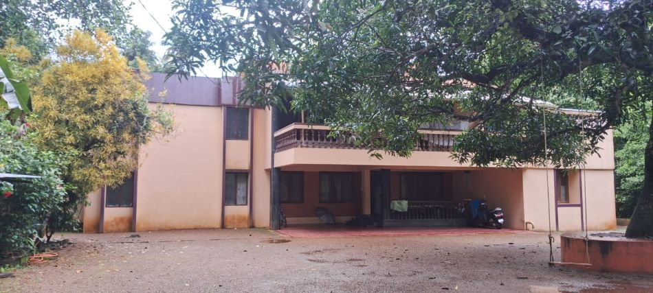 House / Villa For Sale