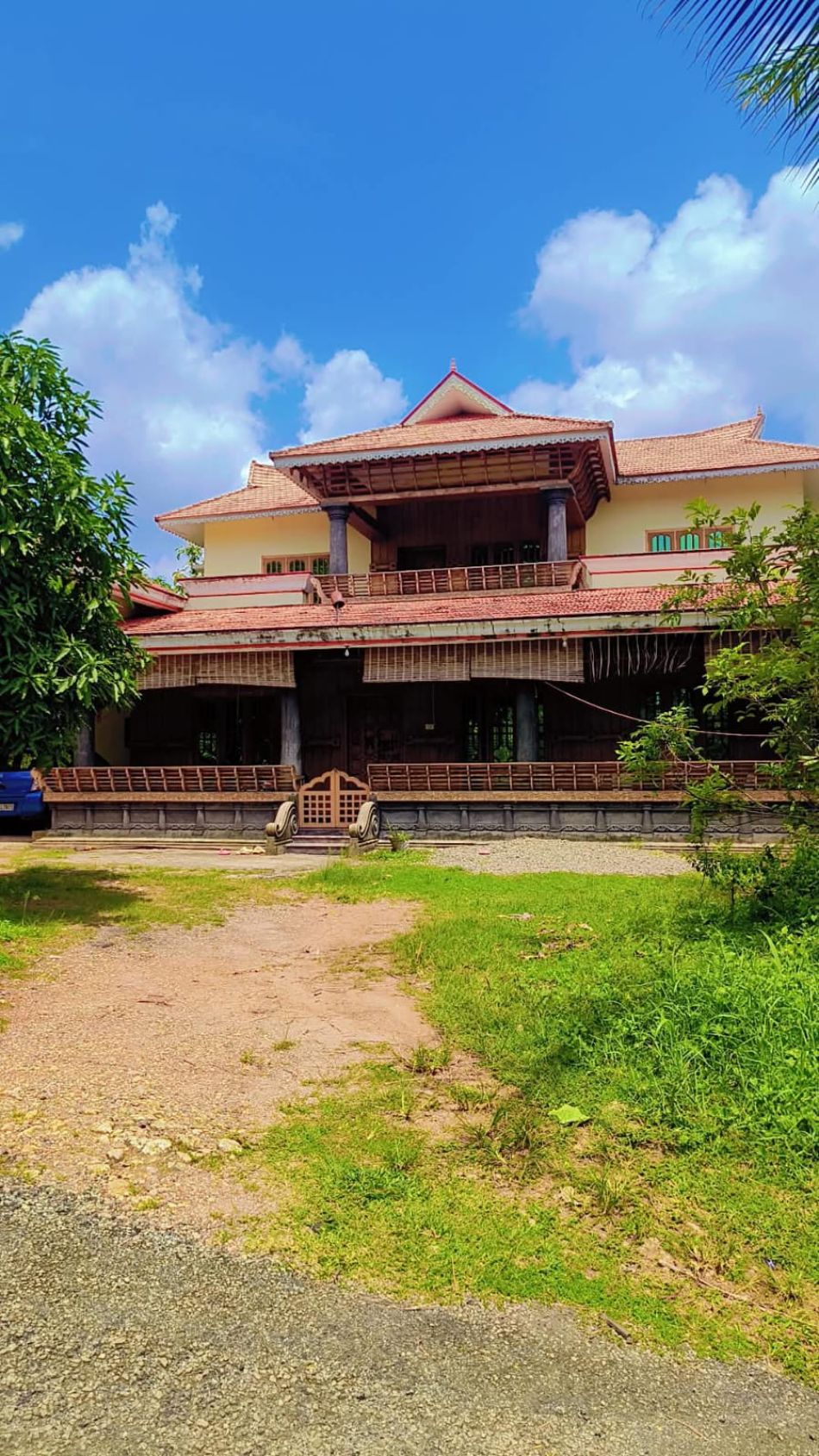 House / Villa For Sale